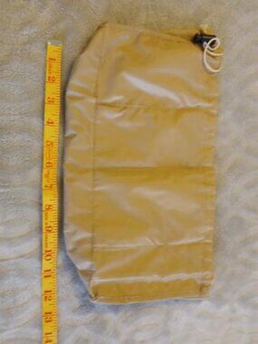 Nylon purse organizer with multiple pockets
